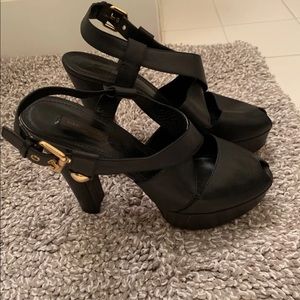 Louis Vuitton pumps